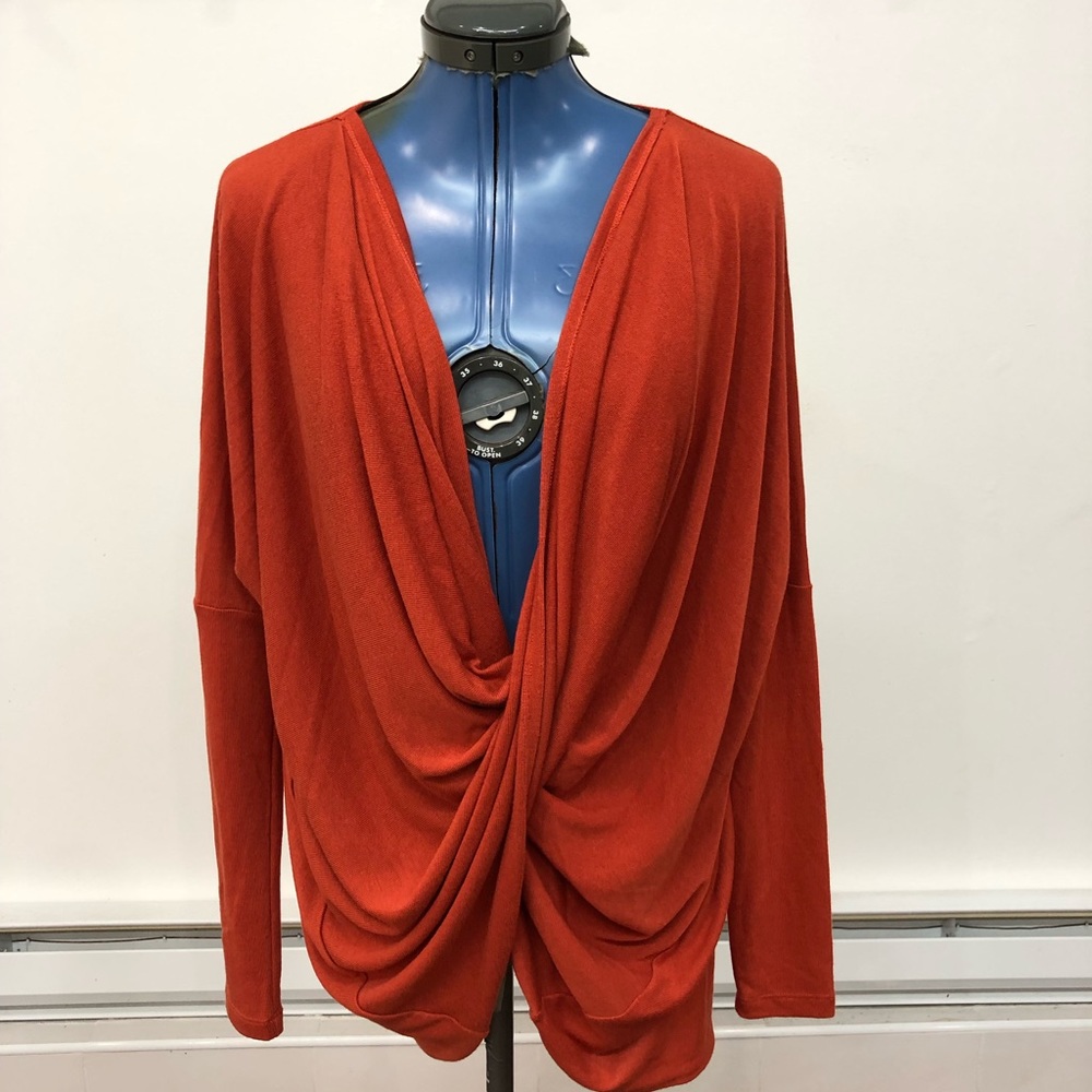 Elegant top